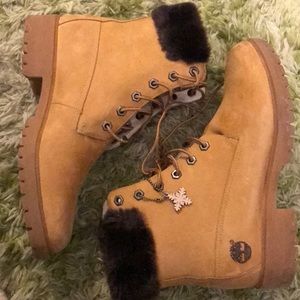 Boots with the Furrrr